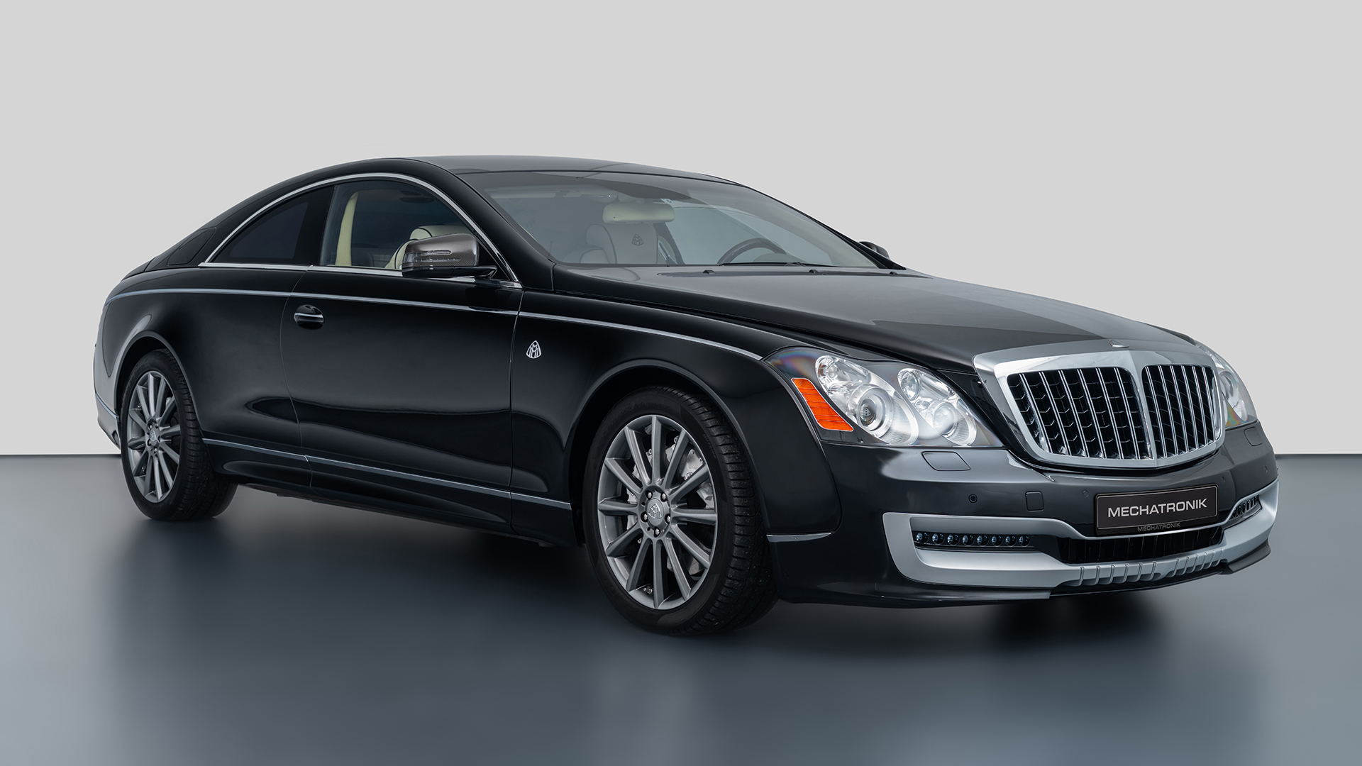 Maybach interior detail for a private car search